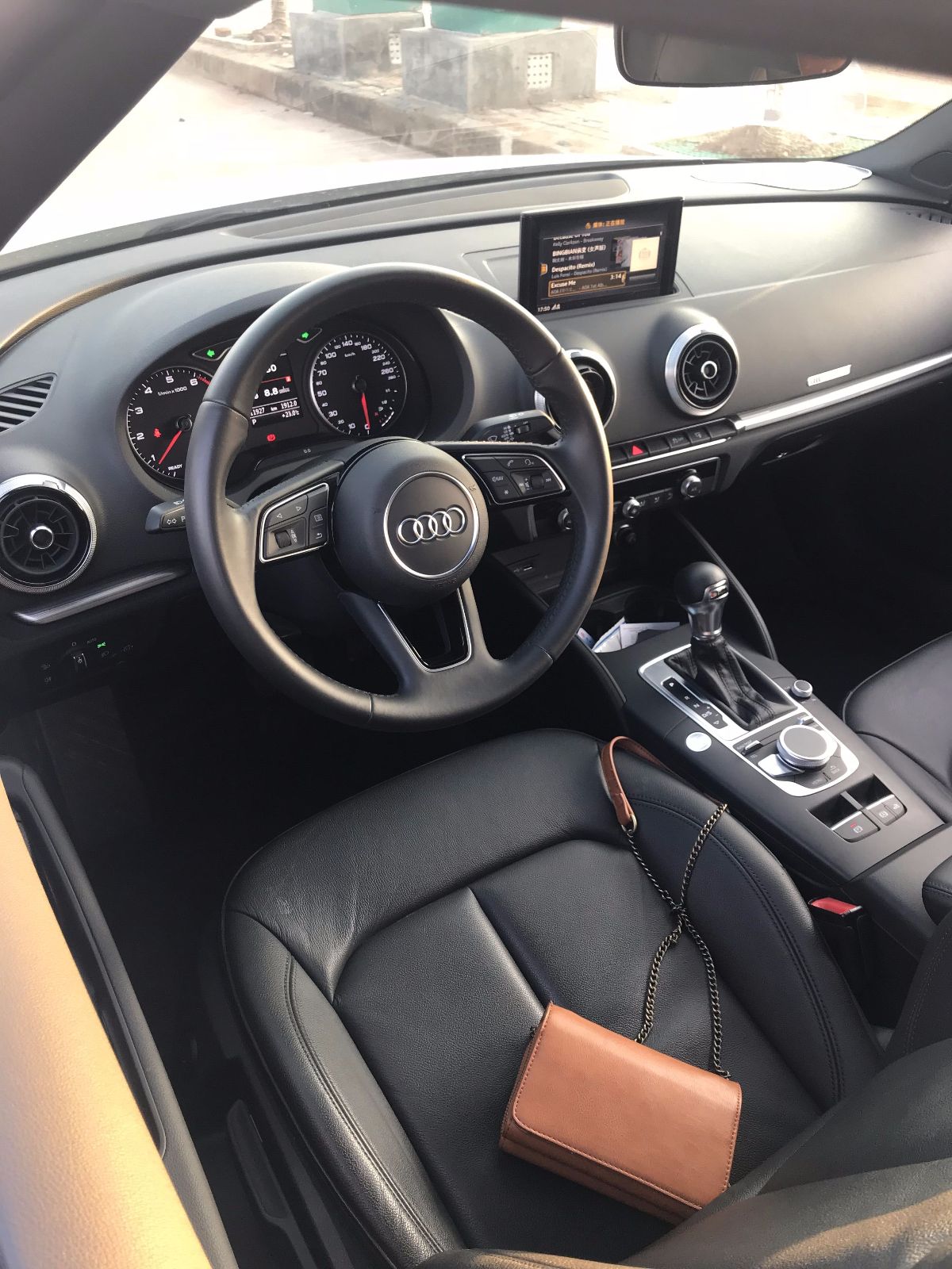 奥迪a3敞篷车五座2022年落地价,奥迪a3cabriolet敞篷19款