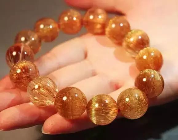 男士戴多大尺寸的手串,男士本命年戴什么手串