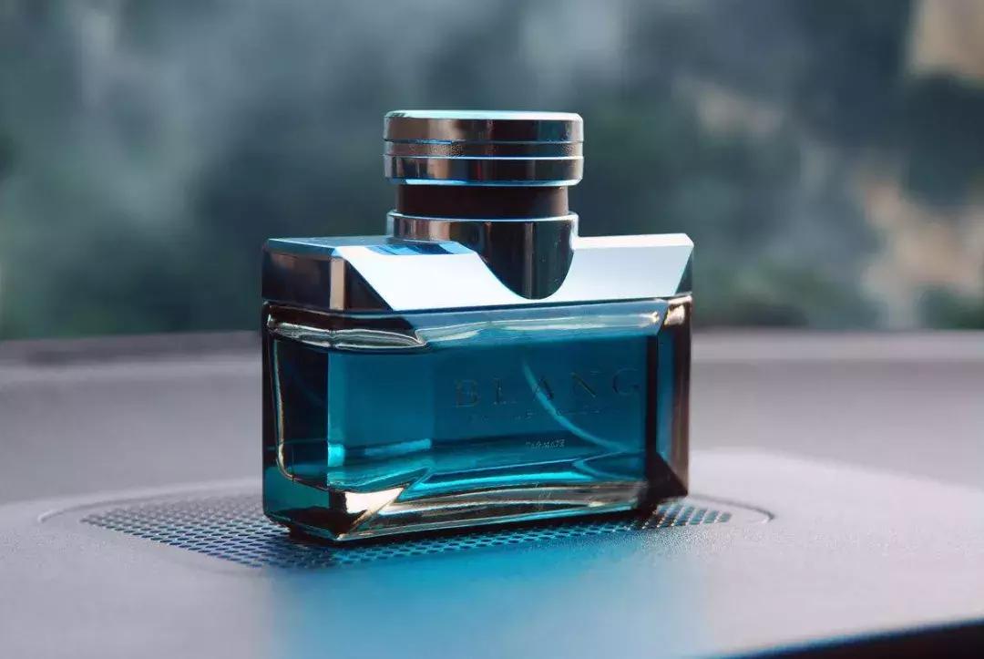 新车异味吸多了怎么办,新车异味导致吐怎么缓解