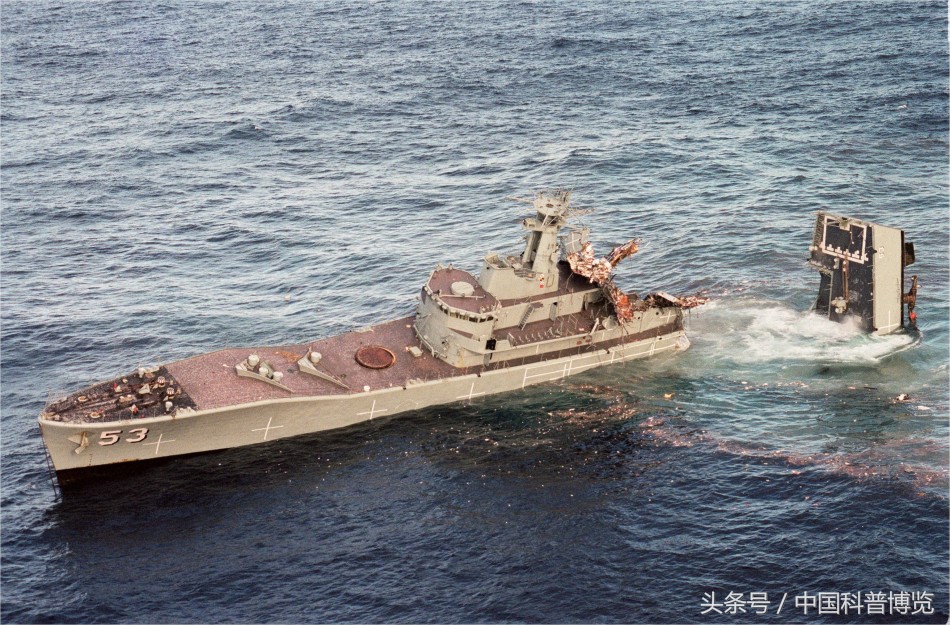 几枚导弹都难以击沉驱逐舰，但一发鱼雷却可以为何鱼雷威力这么大？