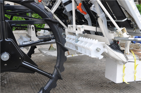 井关插秧施肥一体机,井关大型打药施肥一体机