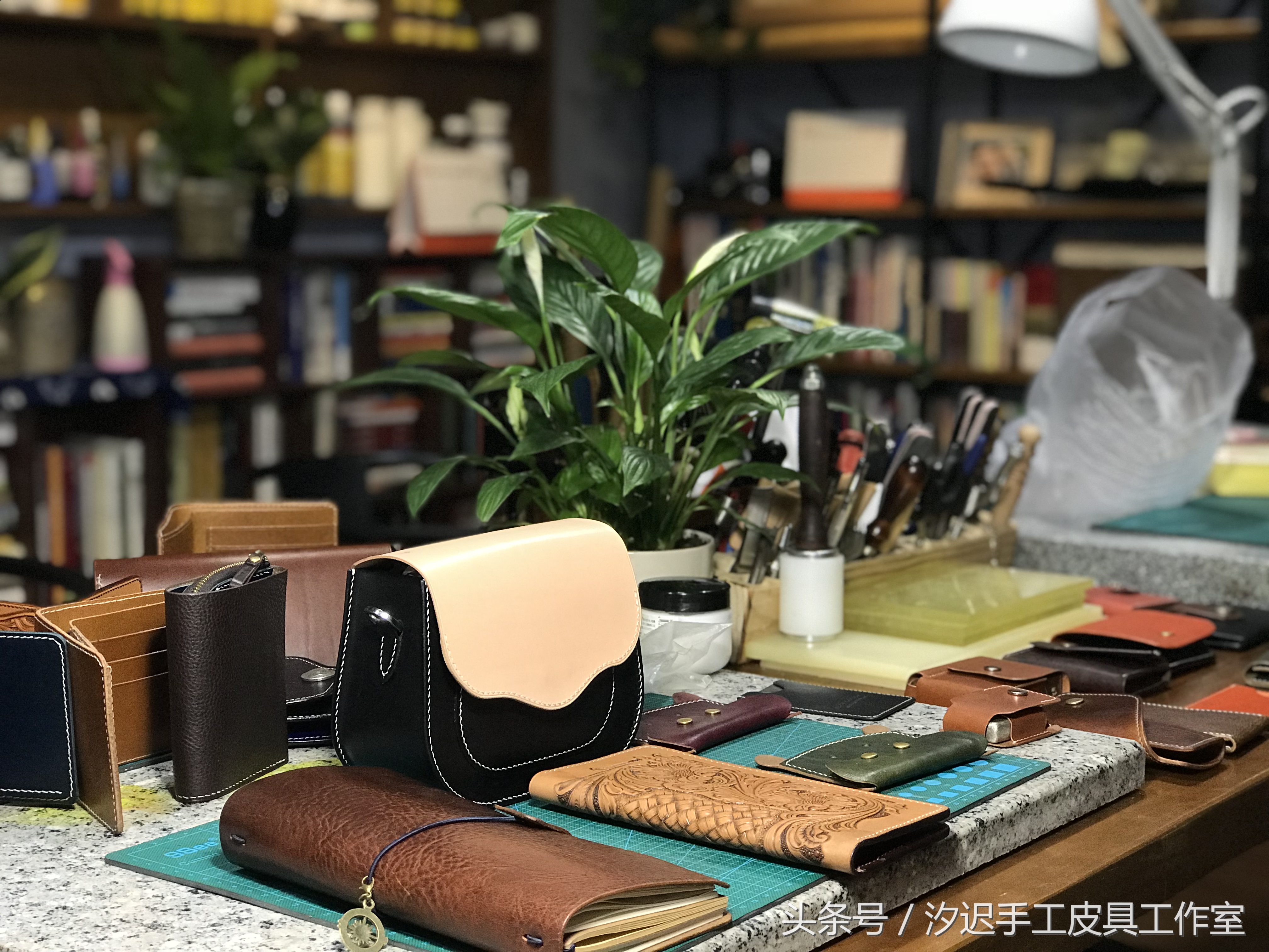 手工皮具入门必学,初学手工皮具用什么胶水