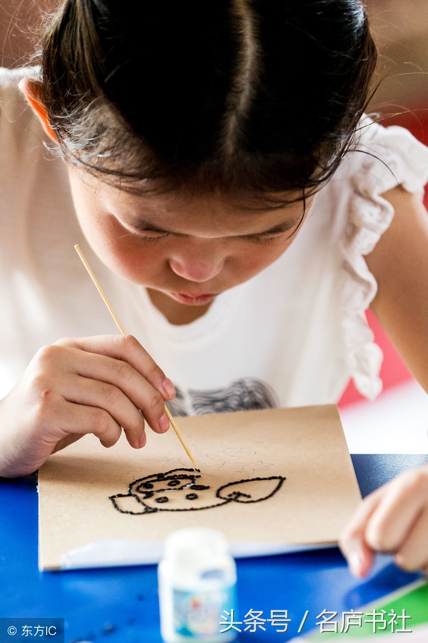 简单装裱作品方法,简单装裱国画图片