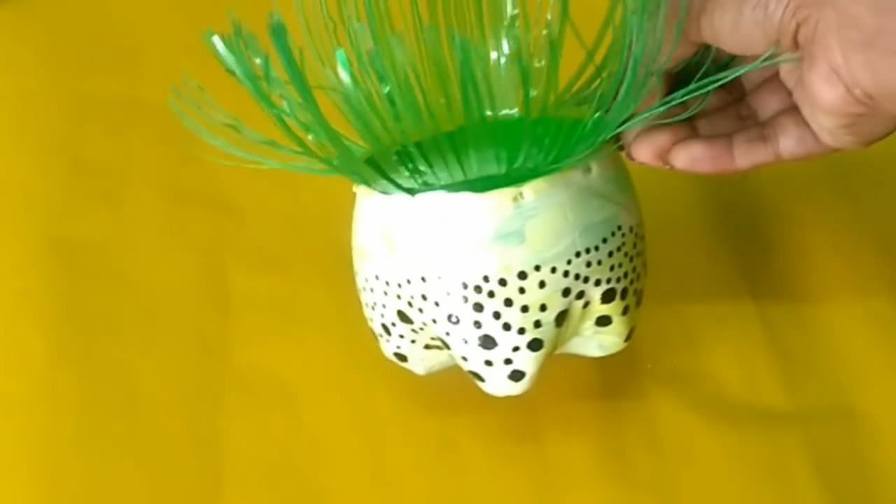 废瓶子改造花篮,塑料瓶子改造大全简单