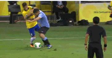 史上最假假摔演技太浮夸请向大师们学习