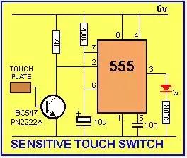 画出的555定时器电路引脚图,用555定时器构成双向流水灯电路图