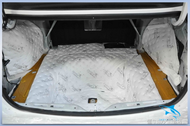 贵阳元音改汽车隔音改装起亚K5改装大白鲨金鲨隔音专家