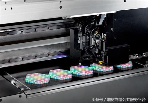 Mimaki公司将能打印千万种颜色的3D打印机3DUJ-553推向欧洲市场