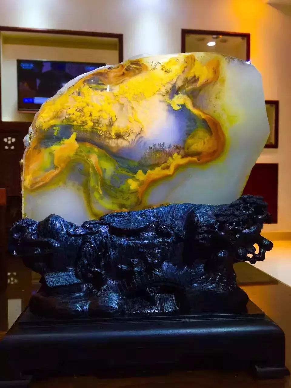 最好的帝王黄的黄龙玉,中国最漂亮的石黄龙玉