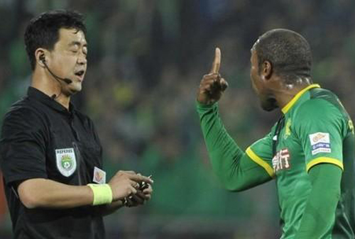 饱受质疑的中超裁判究竟待遇如何,中超足球裁判一场收入