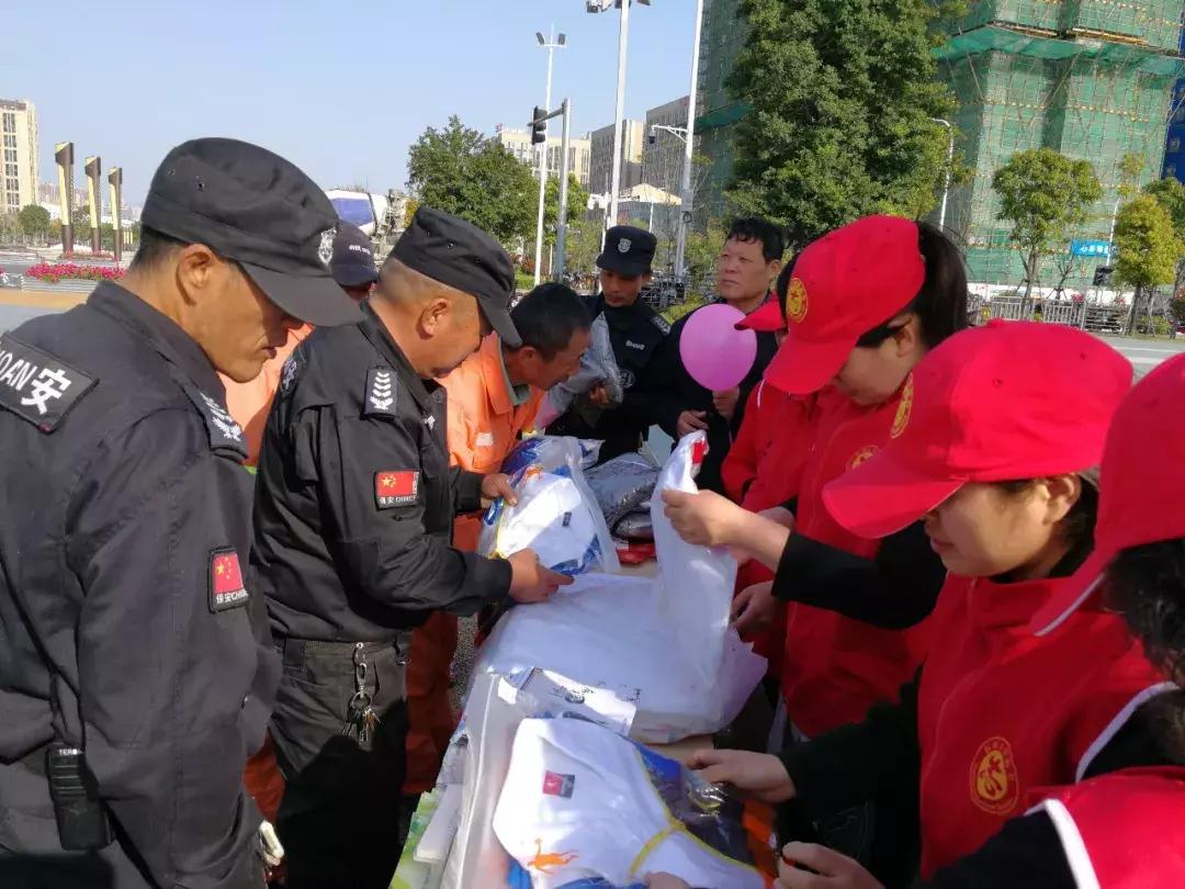 瀹夊璐村績鏈嶅姟,楦熷发瀹夊眳