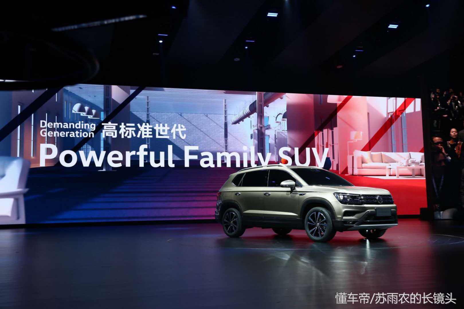 全新途锐四座版,试驾大众suv途锐v8