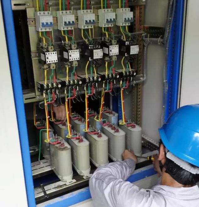 电容补偿柜补偿量标准,电容补偿柜是怎么自动补偿的