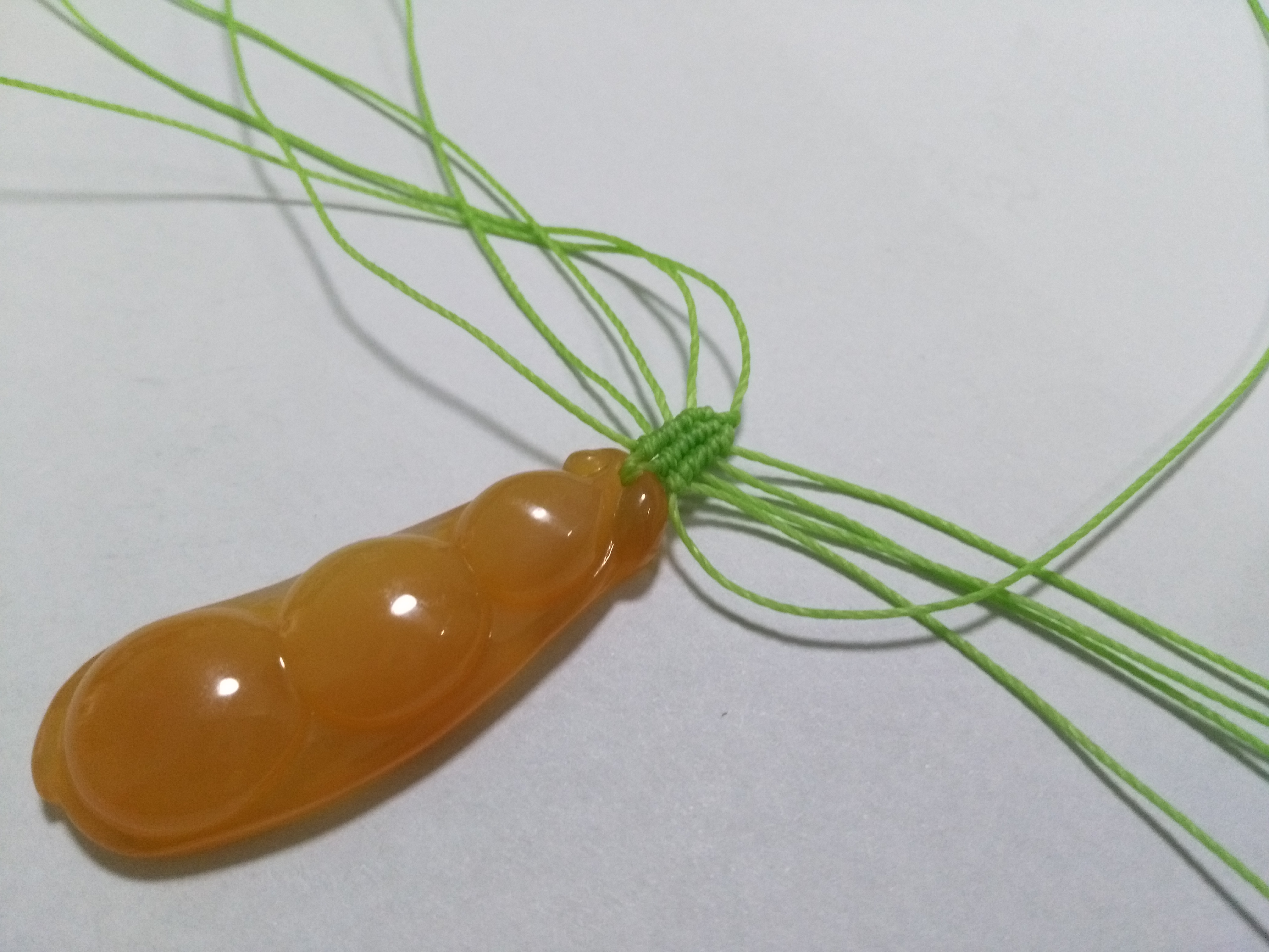 玛瑙豆子编手机吊坠法教程,玉豌豆吊坠怎么编绳