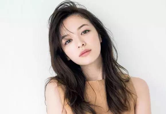 没有刘海怎样弄刘海最好看,没刘海怎么办才能好看