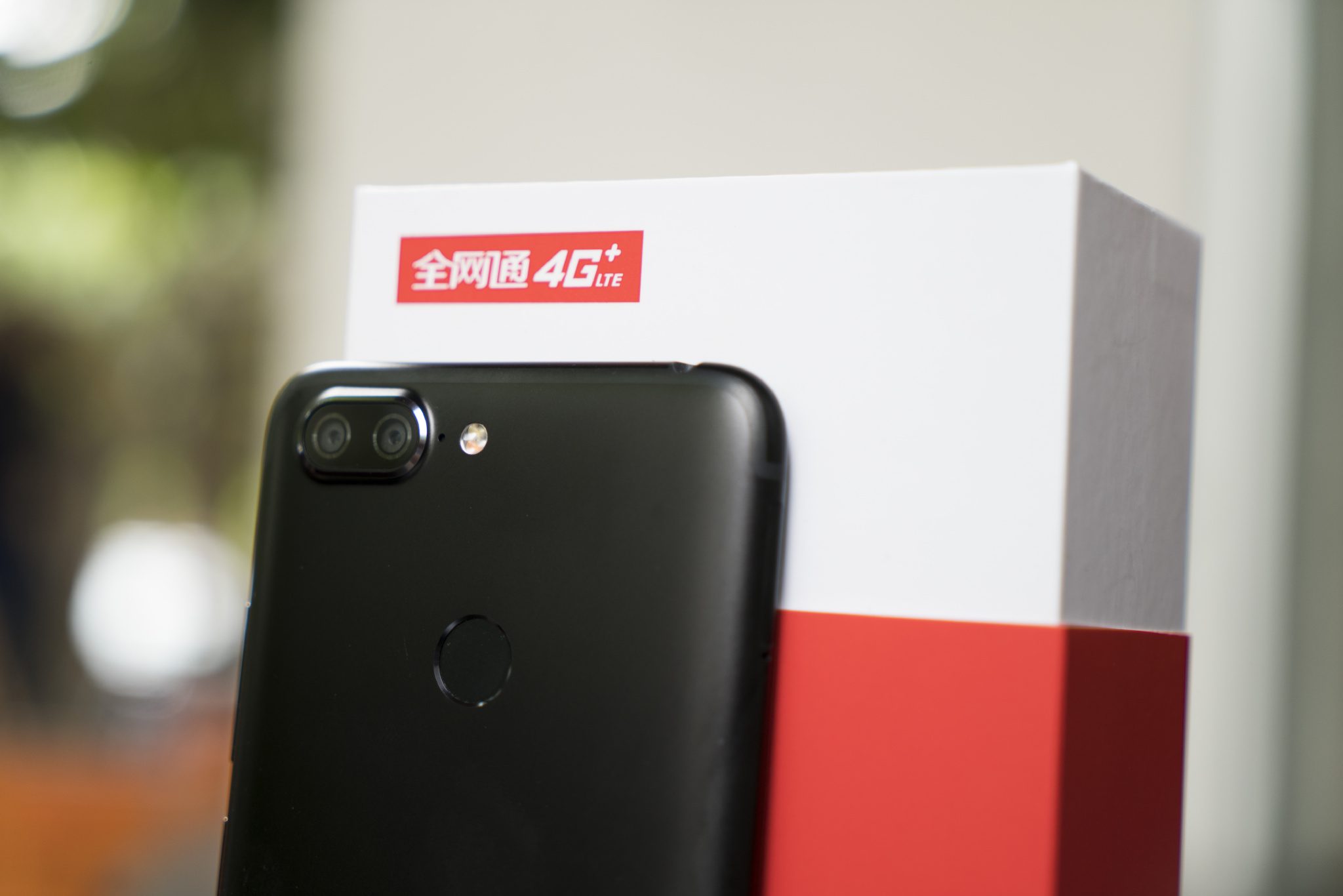 999元的5g机值得买吗,999块钱能买到什么好手机