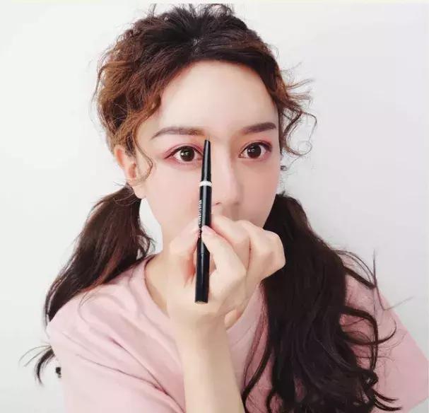 春夏赶紧备起来的美妆好物,开春帮你挑了20双好看单鞋