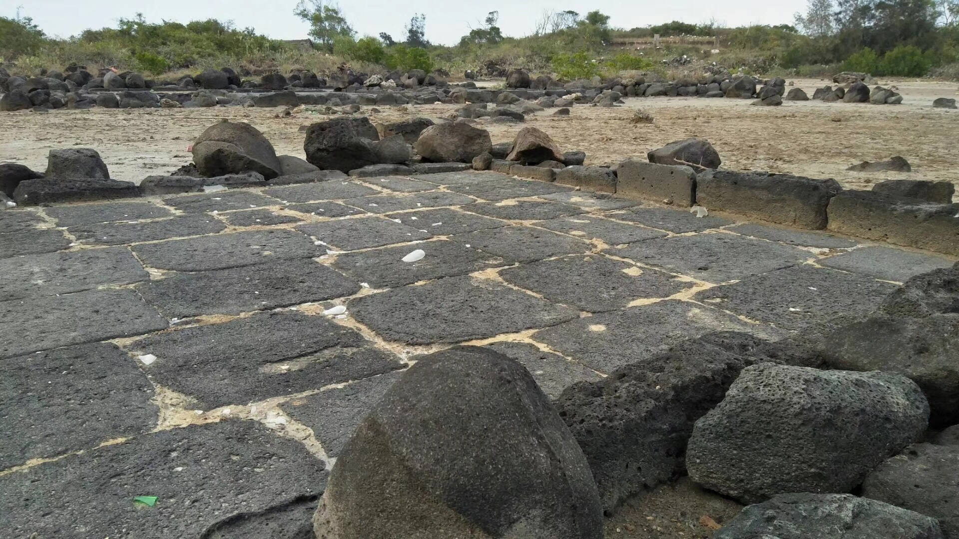 儋州最美海湾古盐田,海南儋州龙门激浪五彩湾