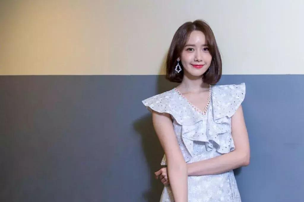 瘦脸最好看发型,40岁的瘦脸减龄发型短发