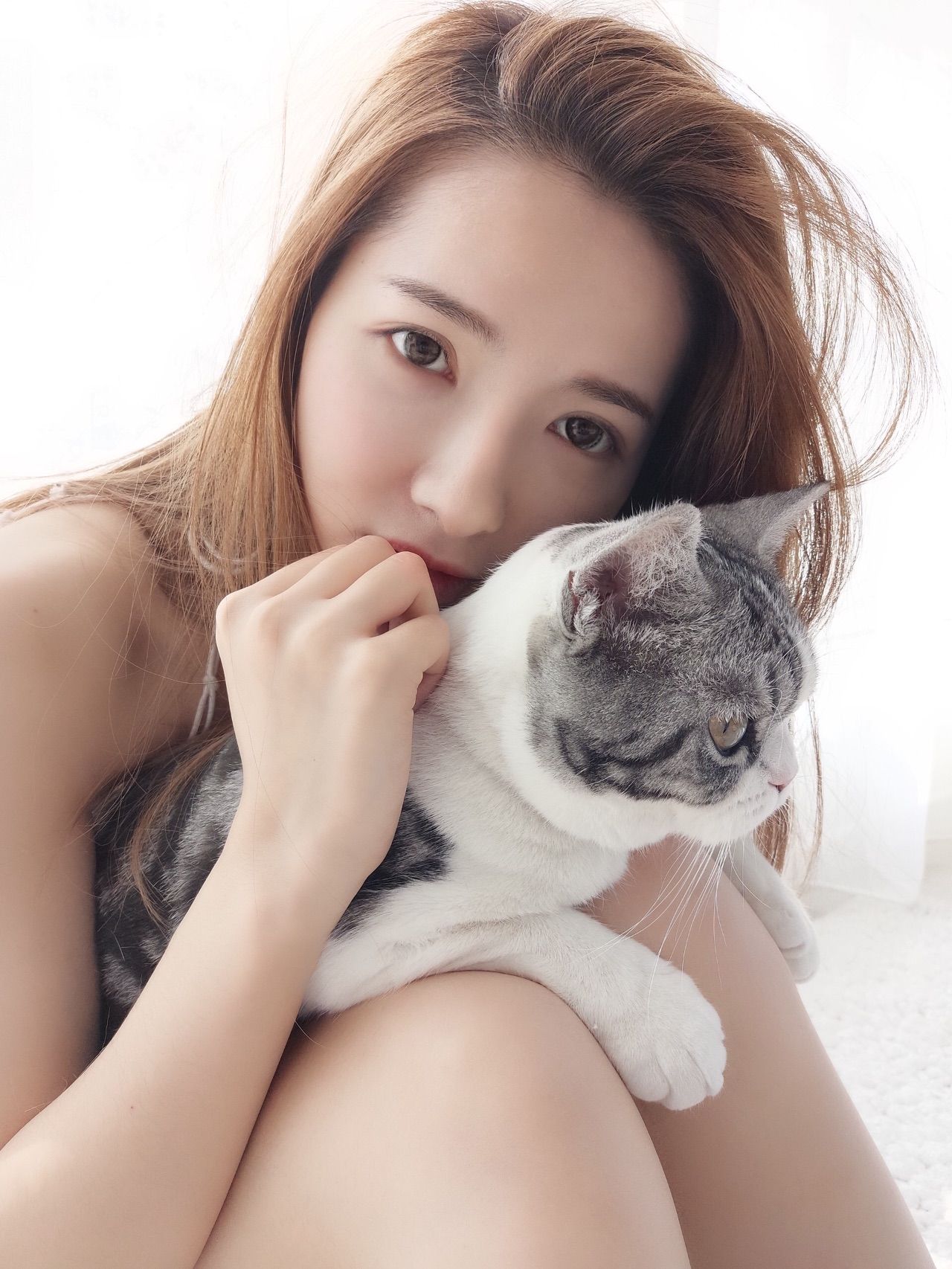 还在用沉重的单反约片？摄影师们已经开始用美图手机拍私房照了