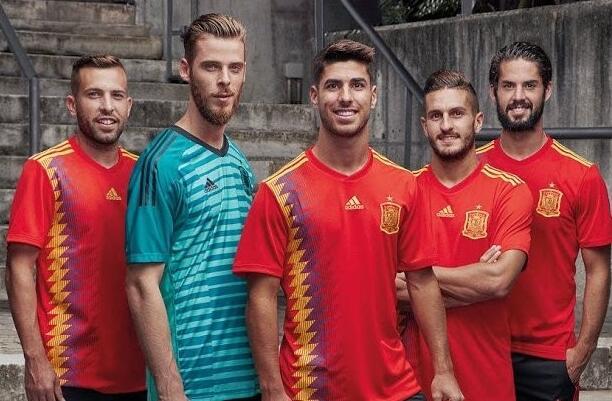 国家队人才严重过剩,这三位主帅的幸福之痛谁能懂?