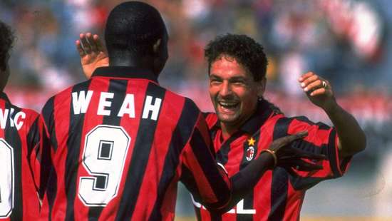 他率队4-0暴揍巴萨梦之队，单赛季轰74球，而今连中超都“混”不下去