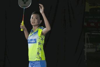 高远球到底需不需要顶肘,高远球一定蹬转发力吗