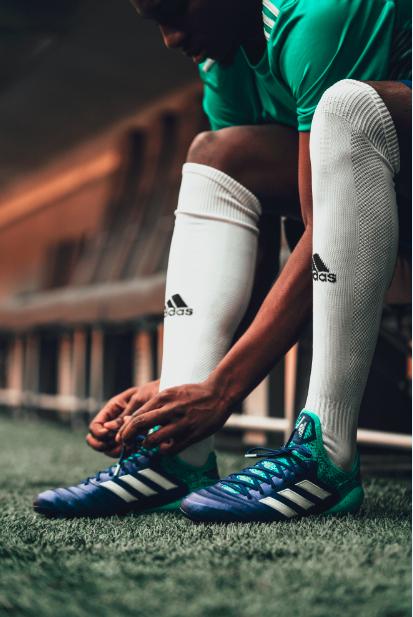 梅西上脚最新球鞋,梅西世界杯穿的鞋