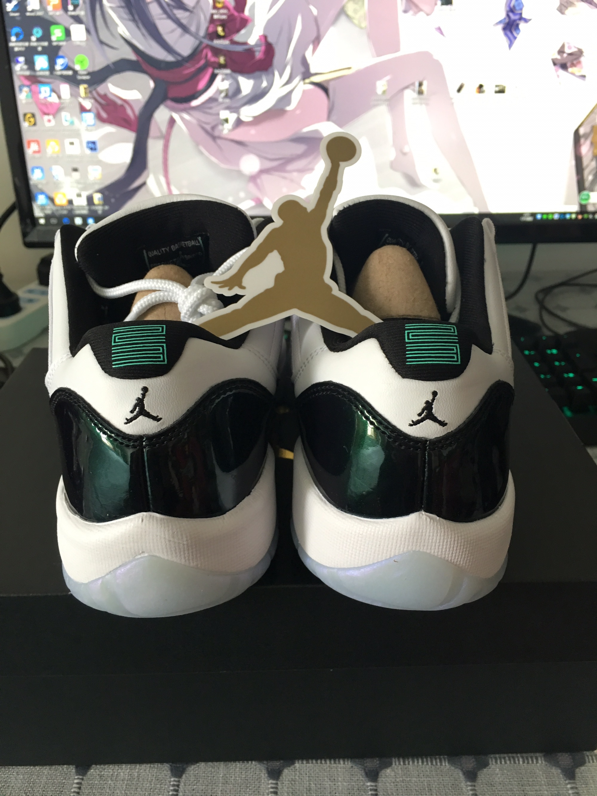 球鞋aj11变色龙复活节灰,aj11复活节鉴别方法