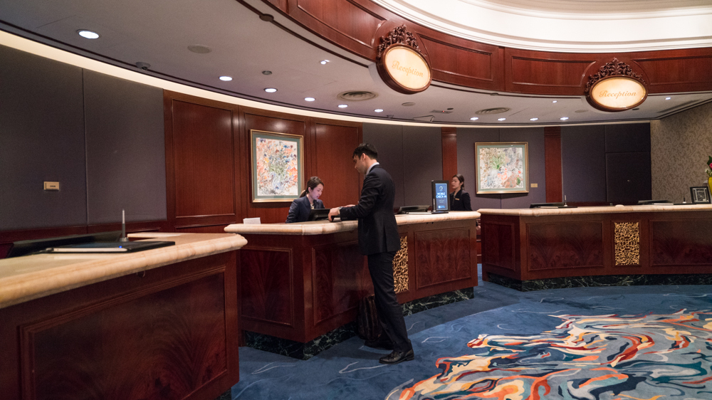 香港，住在港岛最高的行政客房是什么感觉，4000一晚也值得