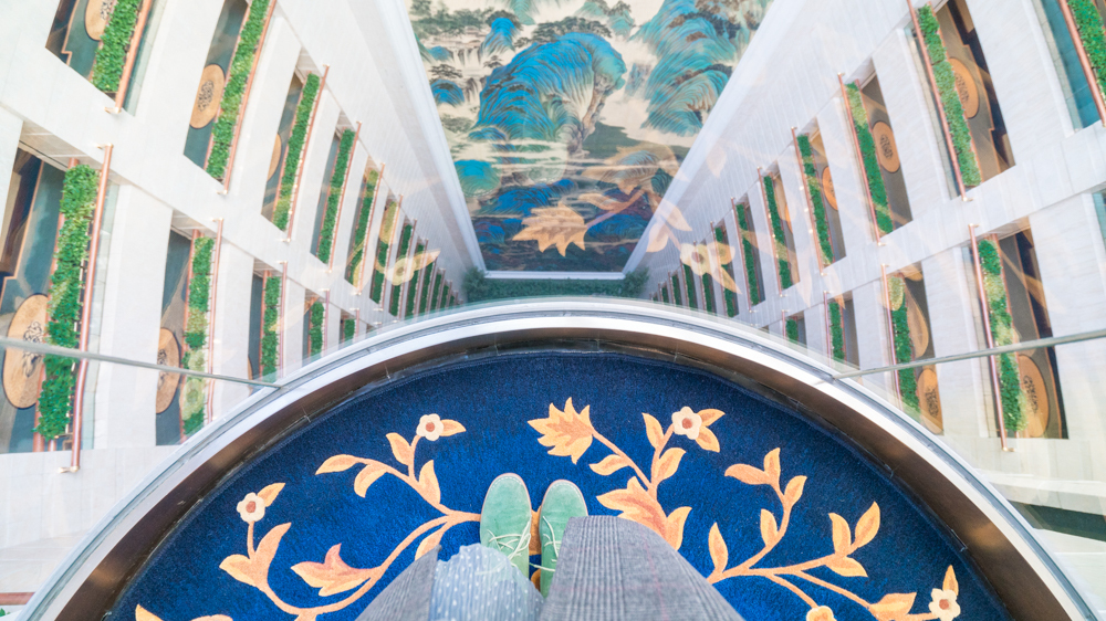 香港，住在港岛最高的行政客房是什么感觉，4000一晚也值得