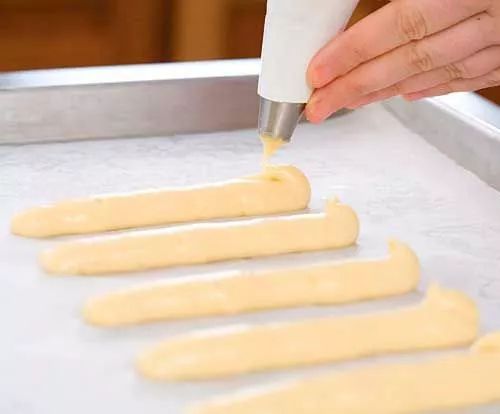 百年历史,五秒落胃!号称甜品界的“少女小拳拳”风靡而来!