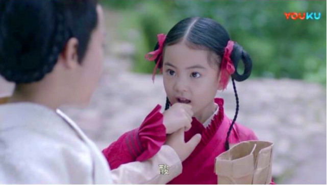 迪丽热巴和刘芮麟滚床单了？心疼周渝民，想娶红衣美娇娘好难