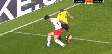 面对前任权健难展笑颜海体多打一人却一球落败