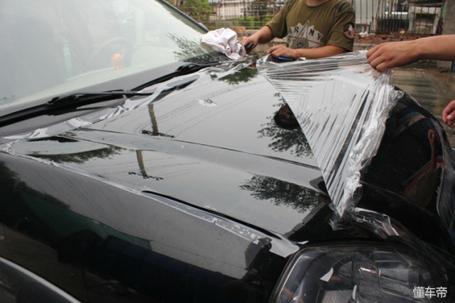 隐形车衣防刮擦真的有用吗,有划伤的车有必要贴隐形车衣吗