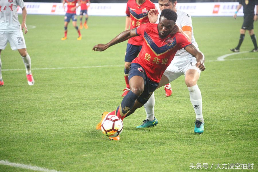 上港恒大阿兰肘击傅欢,阿兰肘击事件后足协的处罚结果