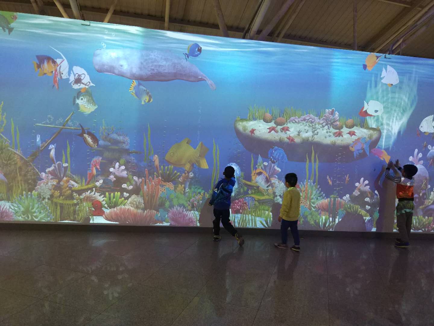 关于参观科技馆的说说,科技馆游玩的感受