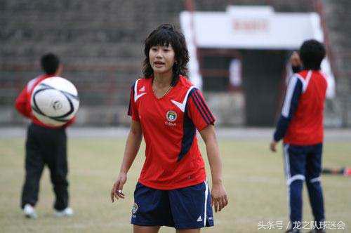 女足亚洲杯中国夺冠铿锵玫瑰,中国女足亚洲杯夺冠铿锵玫瑰