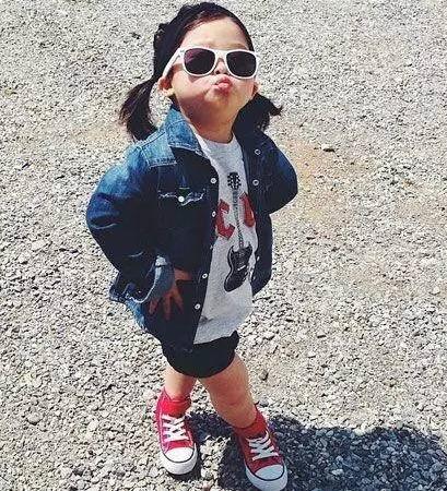 给孩子穿衣打扮对孩子的影响,怎样给孩子打扮才时尚