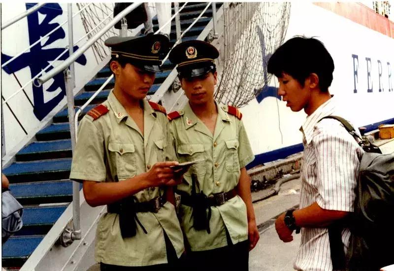 公安边防部队回顾视频,致敬边防部队的话