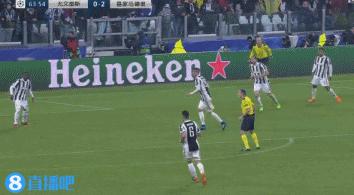 外媒评c罗超远吊射神仙球,c罗惊世倒钩足球小将