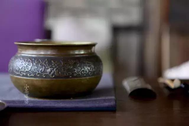 茶席上的茶器是什么样的,一个完整的茶席有几个茶器