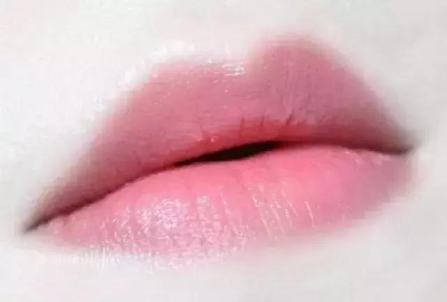 显白口红大牌口红红棕,2021最火口红排名显白防水口红