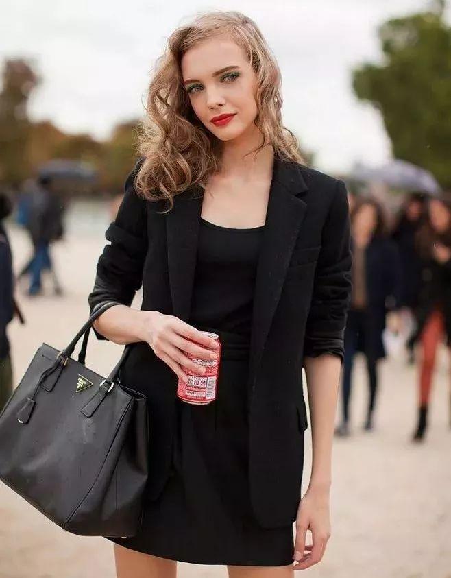 女生真皮包包轻奢品牌排行榜,女人包包高档品牌真皮