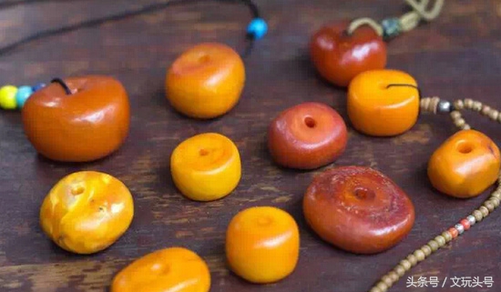 好蜜蜡的成色,柠檬黄蜜蜡时间长了是什么颜色