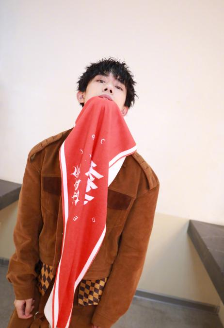 易烊千玺:路人缘好的艺人往往业务能力强,低调不作妖,性格善良