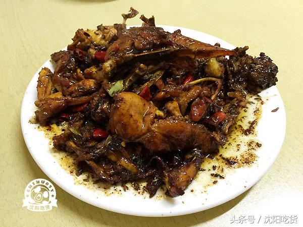 满满一大盘子居然只要10块钱，吃过这家店，我都想搬家了！