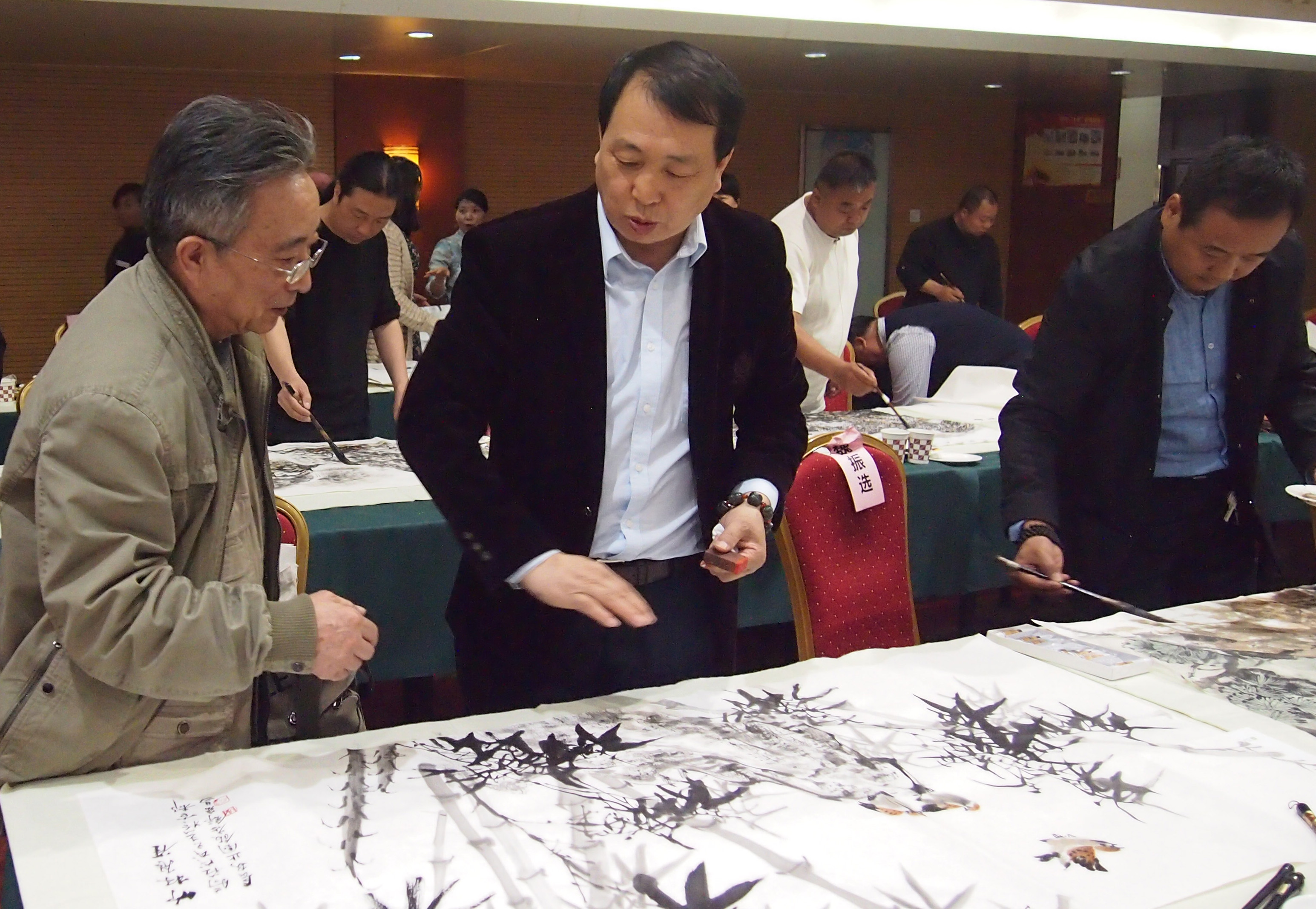 丹青纳福·爱美健康―西安美协与爱美健康携手为艺术生命保驾护航