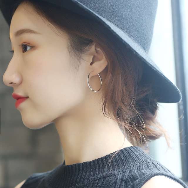 大耳环才是瘦脸神器,瘦脸神器腮帮子