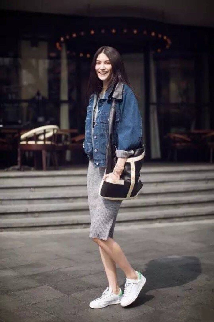 蔡依林短款外套搭配图片,蔡依林真敢穿小个子穿出女王气场